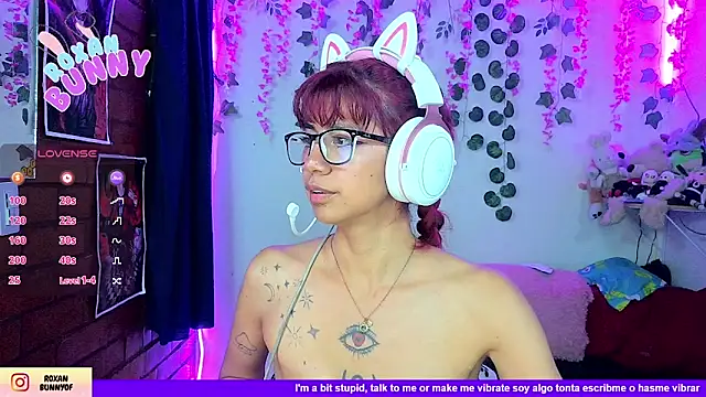 Roxanbunny1 webcam