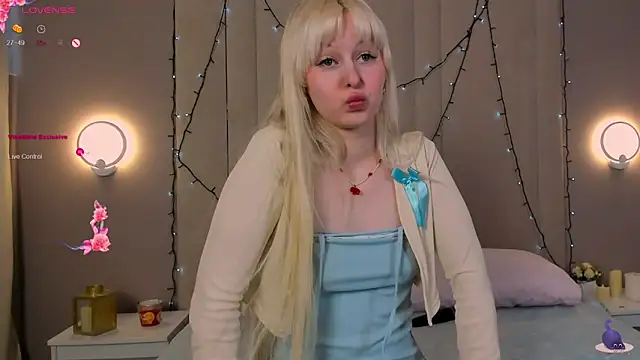 AdeleSilvy webcam