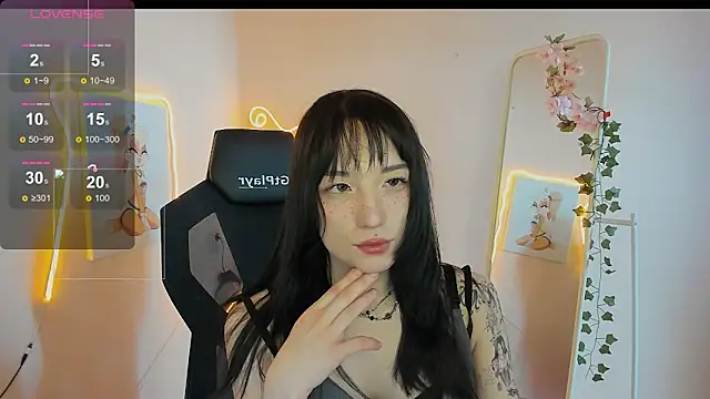 AliceeinWonderlanddd webcam