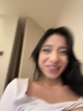 Sarah_cam06