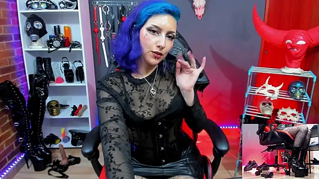 Yelena_LatexMaiden webcam