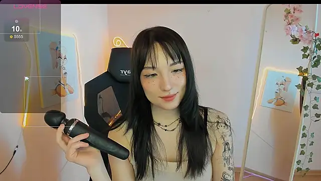 AliceeinWonderlanddd webcam