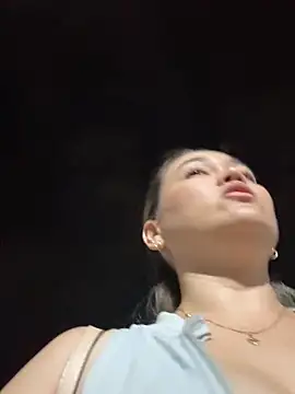 danielavegax (G young) - BIGGG SQUIRT + CUM TICKET90