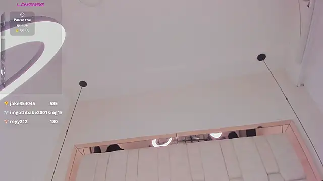 REINA_ADAHARA webcam