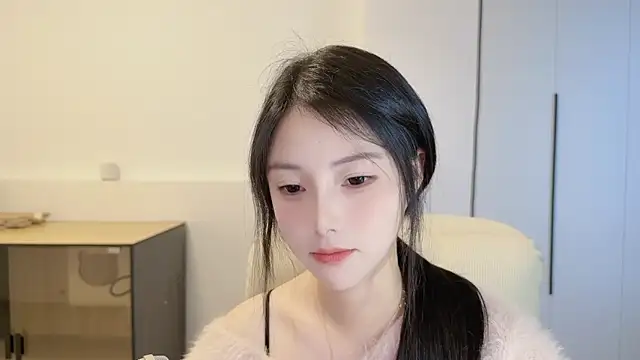 美女HaagenDazs_在线直播