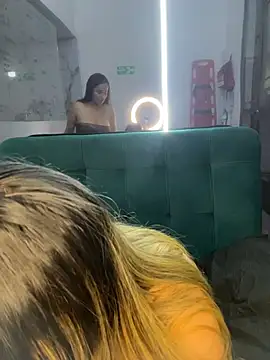 Antonella_Julieta webcam