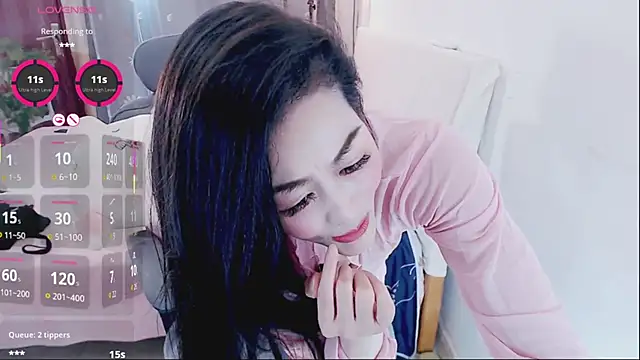 美女yaoyao-baby520在线直播
