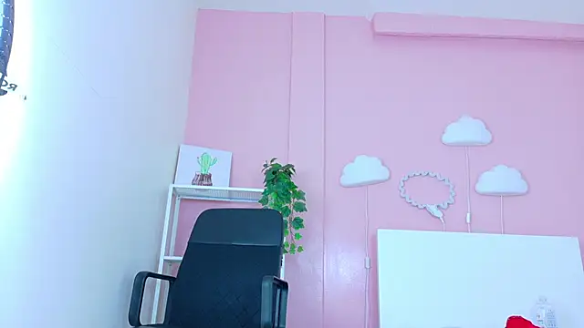 SeleneGibson__ webcam