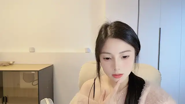 美女HaagenDazs_在线直播