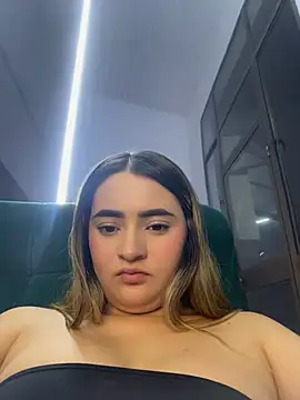 Antonella_Julieta webcam