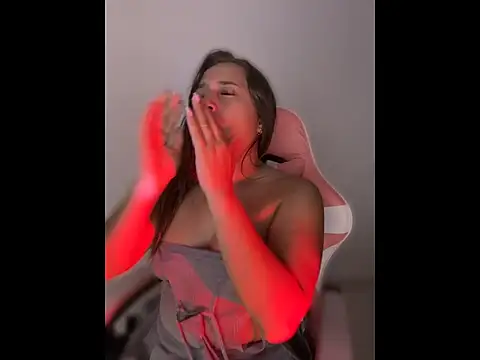 ScarletVelvetX webcam