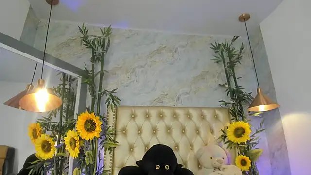 LittleeJaz webcam