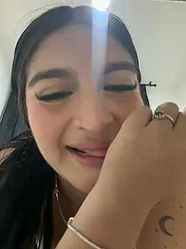isabel_sofiaa webcam