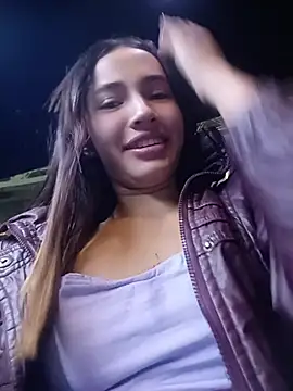 -nicol (F young) - Naked Public😏🤫