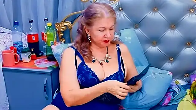 Hornystepmom29 webcam