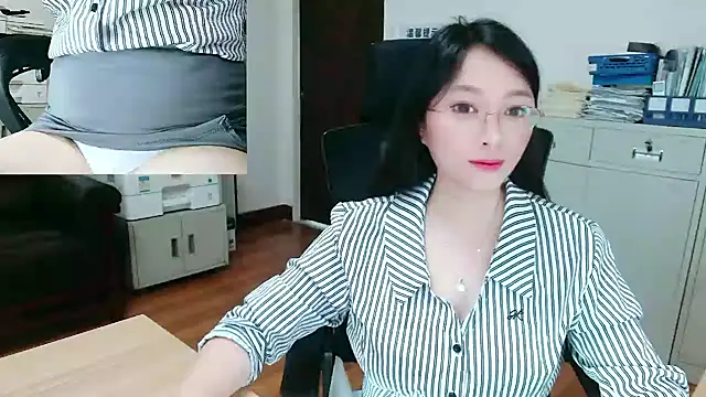 美女OL-Bai-Jie在线直播