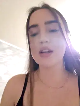 reginadiroma (F young) - EYE CONTACT+LICK FINGERS CLOSEUP