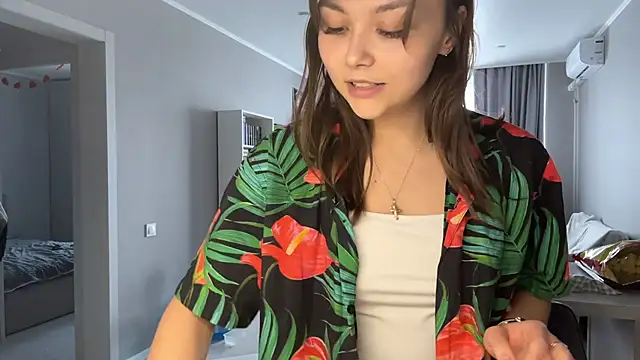 thyeiysyla - Thyeiysyla's free webcam - UK Sex Cams