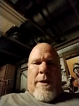 Reddog833 webcam