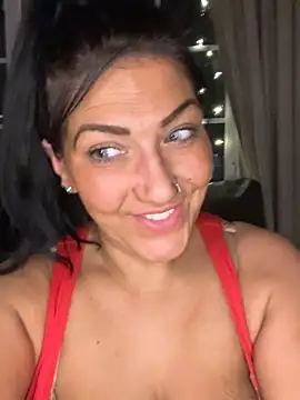 LittleMissEeve webcam