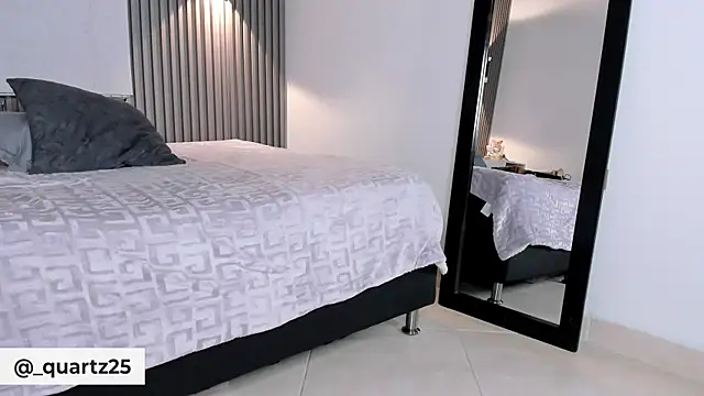 zafiiraa - Zafiiraa's free webcam - UK Sex Cams