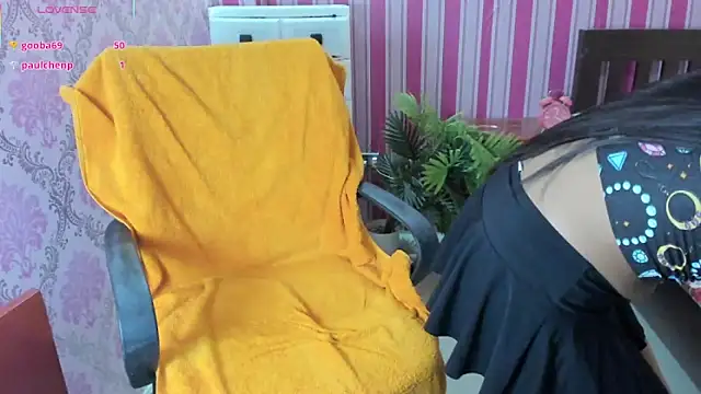 Mica_Jones webcam
