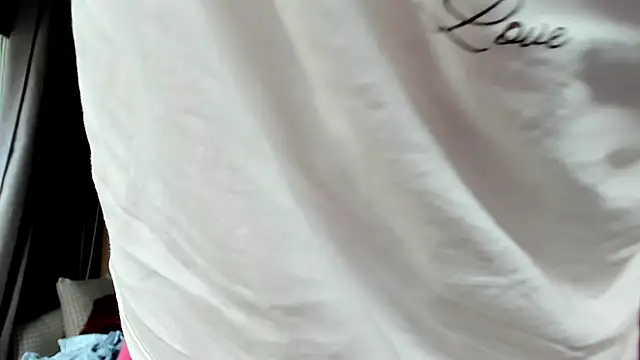 karo123421 - Karo123421's free webcam - UK Sex Cams