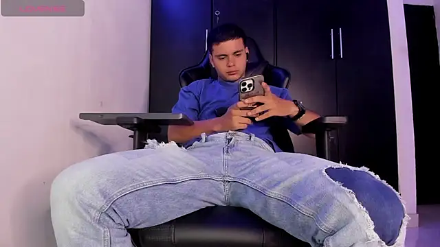 Liam_Mateo webcam