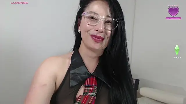 Emma_Hotkiss webcam