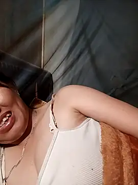 Jelly-squirt webcam