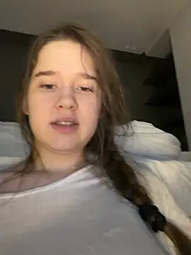 HornyGirlH webcam