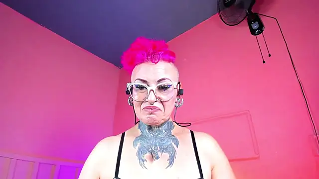 MATURE_HARDCORE webcam