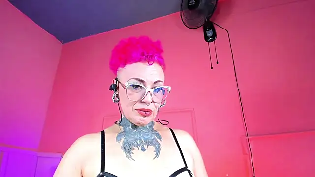 MATURE_HARDCORE webcam