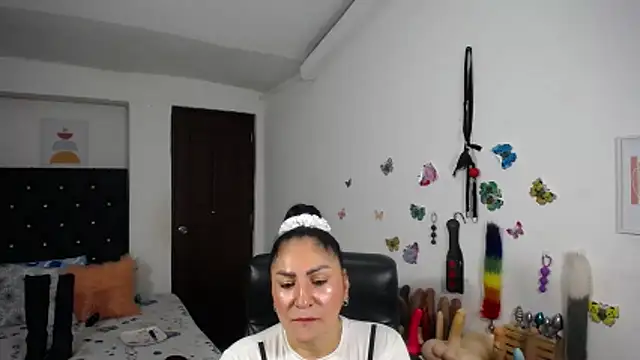 mature_bigboobs10 webcam