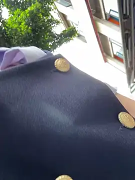 美女yourkeer在线直播