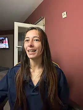 sofiasweetsecret (F young) - Controla mi juguete por 2 minutos