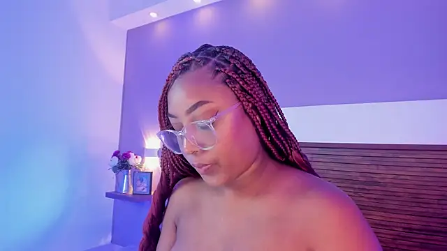 Adelehottman live sex cam