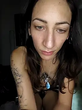 MarieDouceSoumise webcam