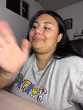 Nicky-222 webcam