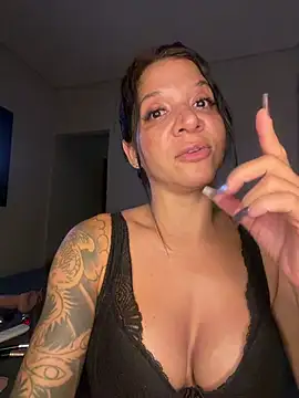 Biazinhabdsm webcam