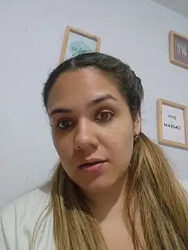 LoreinnFox webcam
