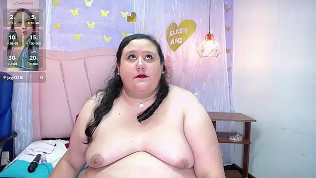 mariana_bbw30 webcam
