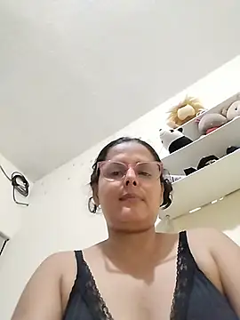 Bella_Morena27 webcam
