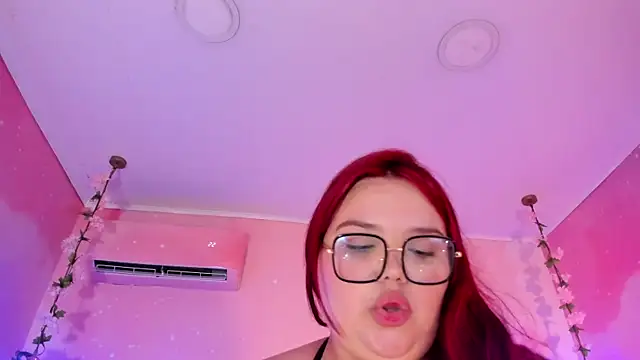 Lushi_Love webcam