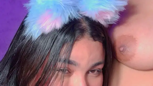 Mia_and_lexy webcam