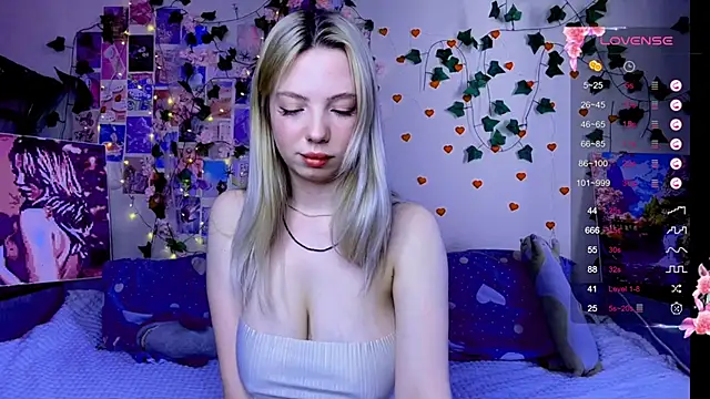Akari-moon webcam