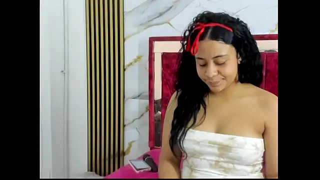 Tiana_hots webcam