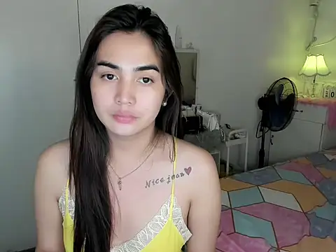 nica_doll webcam