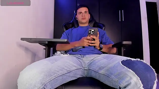 Liam_Mateo webcam
