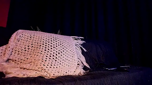 PervertedMissCloe live sex cam